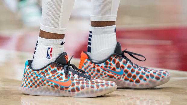 Ja Morant wearing the Nike Kobe 11 '3D'.